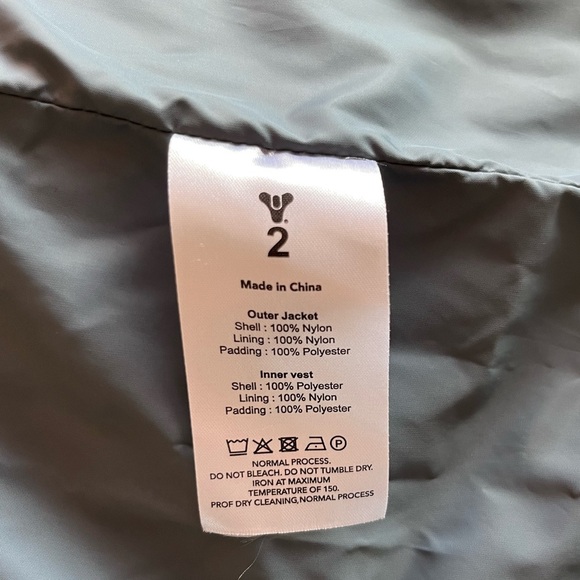 Destiny 2 Bungie Rewards Deep Stone Crypt Reversible Puffer Vest - Picture 11 of 11